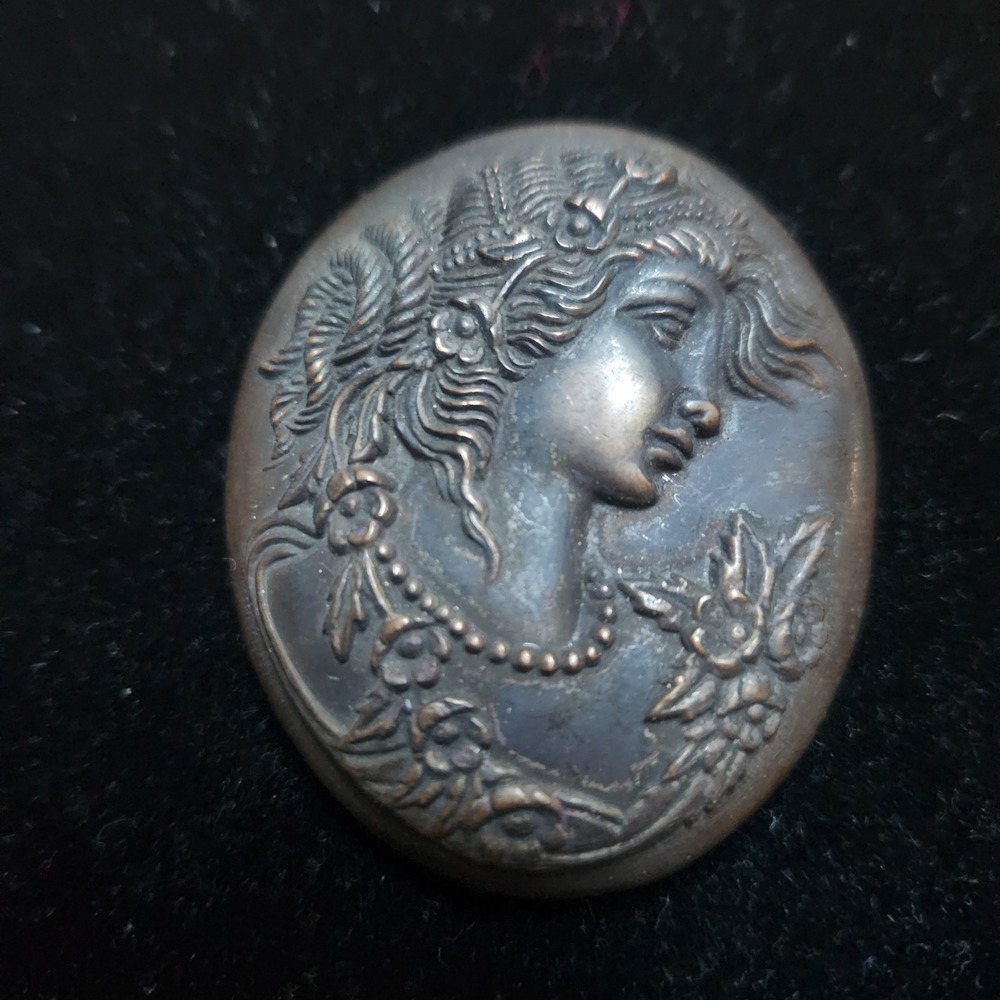 Crowning Touch Collection Vintage Art‎ Nouveau Style Woman Profile Wall Plaque